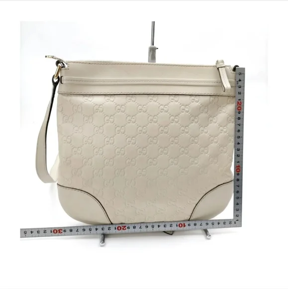 🎉HP🎉Gucci White Guccissima Leather Mayfair Crossbody Bag